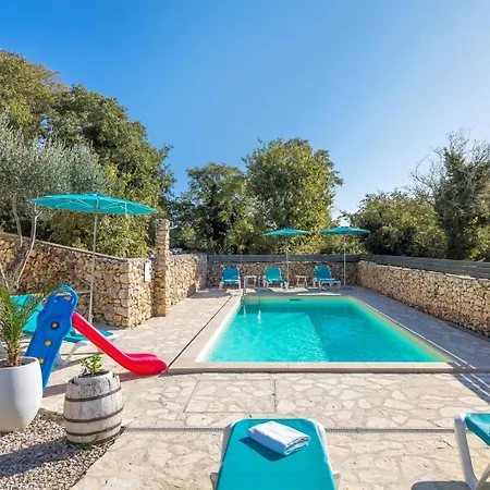 Vila Anna-lena With Pool Close To Sandy *