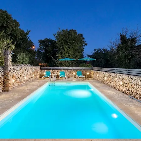 Villa Anna-lena With Pool Close To Sandy *