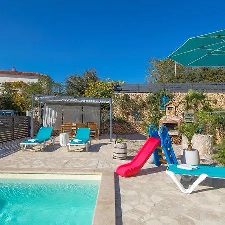 Villa Anna-lena With Pool Close To Sandy *