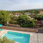 Anna-lena With Pool Close To Sandy Vila *
