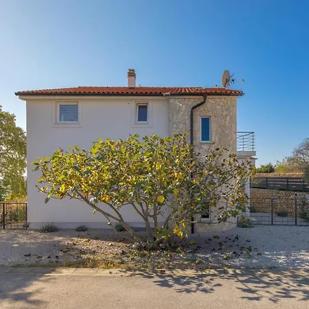 Anna-lena With Pool Close To Sandy