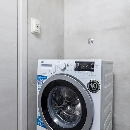 Anna-lena With Pool Close To Sandy *