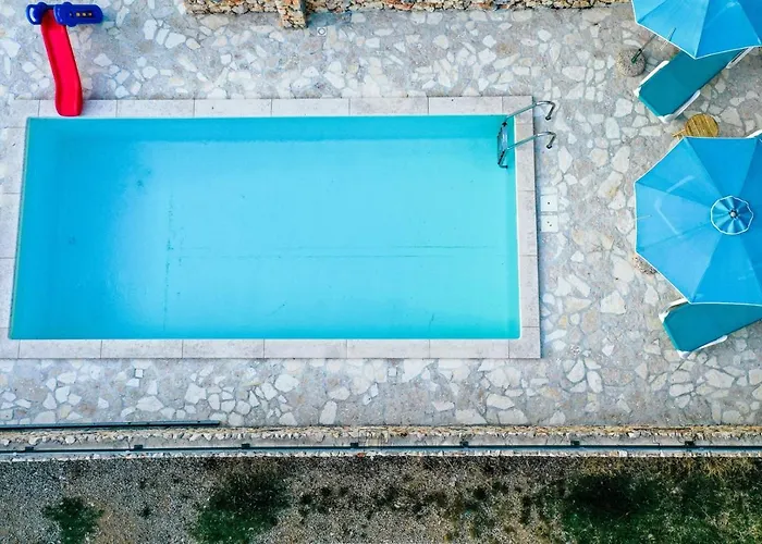 Villa Anna-lena With Pool Close To Sandy Garica