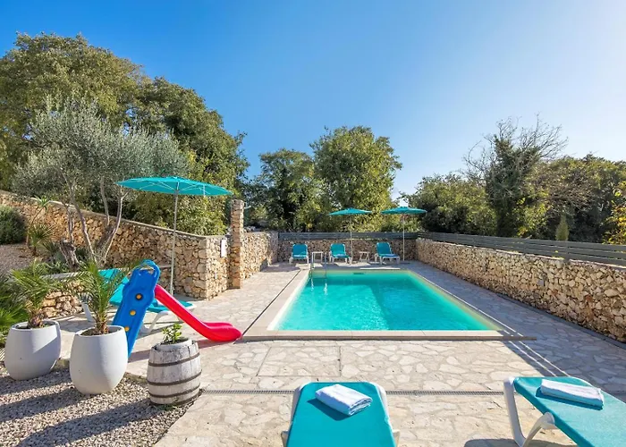 Villa Anna-lena With Pool Close To Sandy *