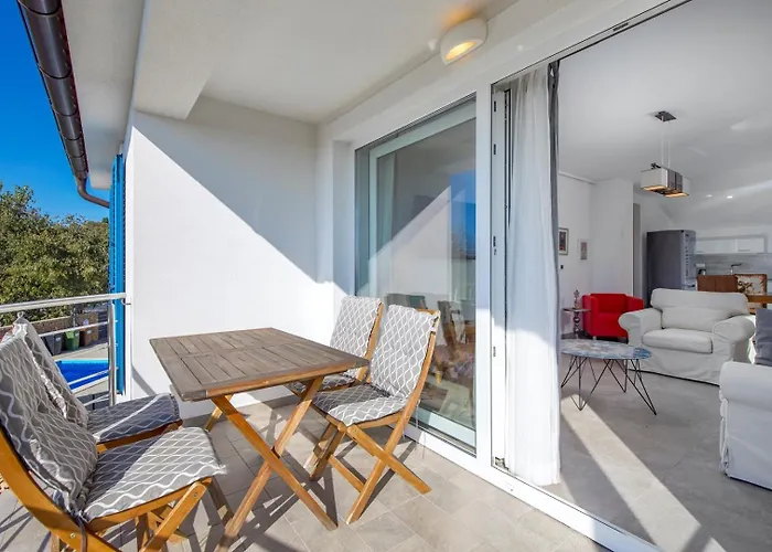 Villa Anna-lena With Pool Close To Sandy